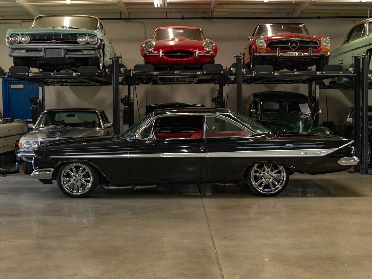 1961 Chevrolet Impala 454 V8 4 spd Custom 2 Door Hardtop - photo 6
