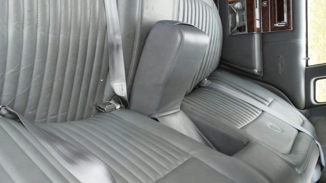 1990 Cadillac Brougham DeElegance - photo 6