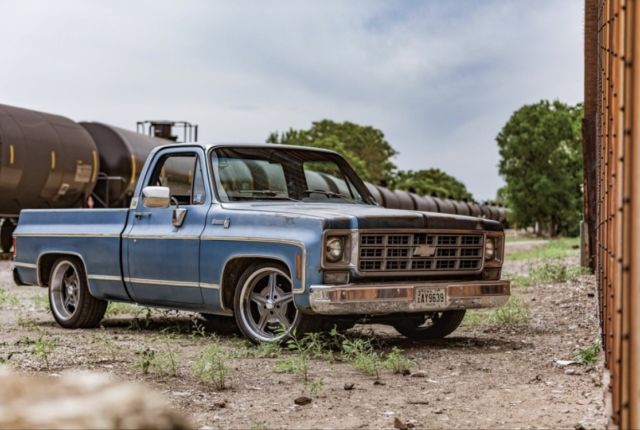 "77 C10. SWB-PROPANE. LS1.4l60e. Vintage Air. Dakota Digital. Bucket Seats. 1977 Chevrolet C-10