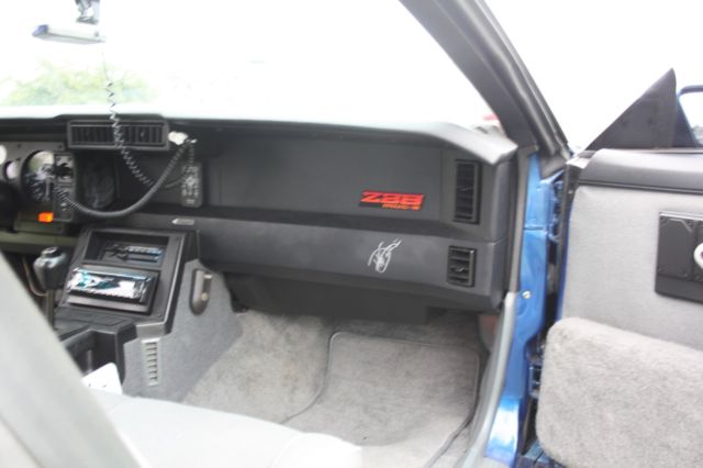 1987 Chevrolet Camaro Z28 IROC-Z - photo 7