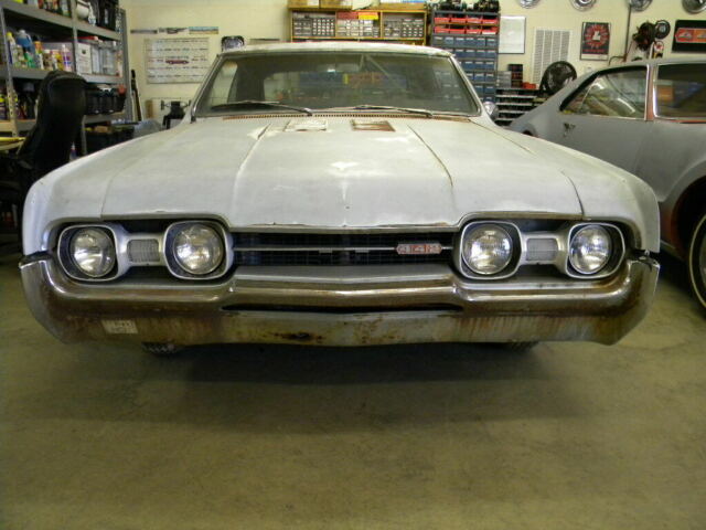 1967 Oldsmobile 442 Cutlass Supreme - photo 2