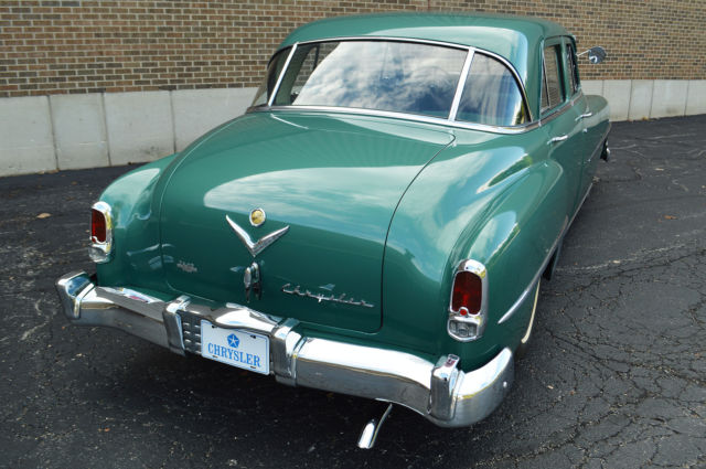 1952 Chrysler Saratoga 4 door sedan - photo 10