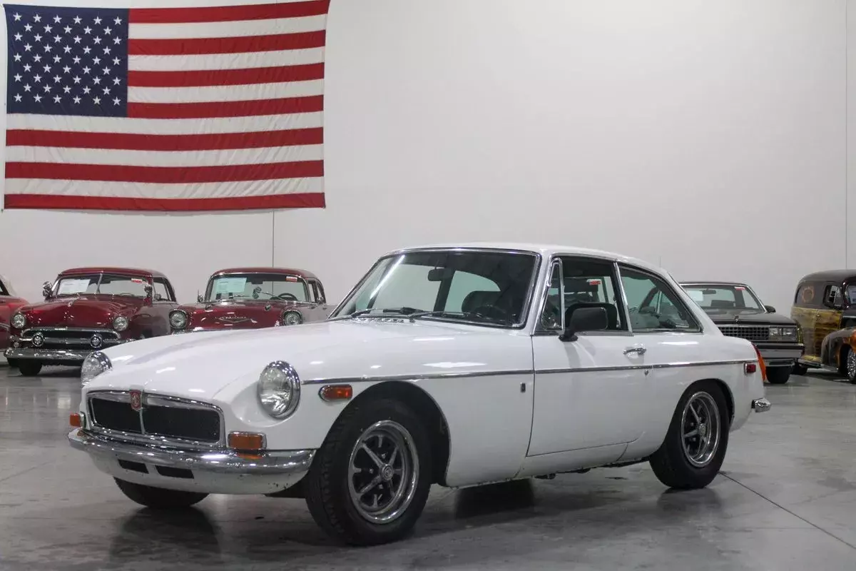 "British Hatchback" 1974 MG MGB-GT