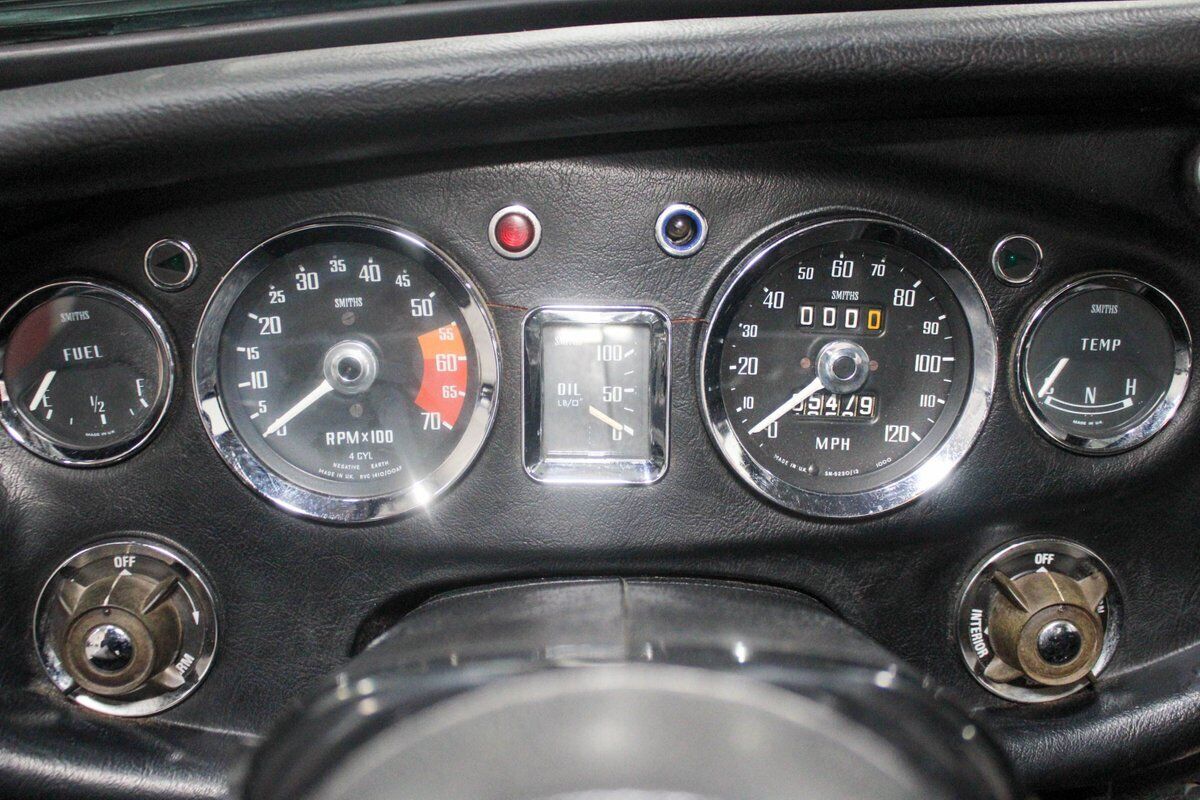1974 MG MGB-GT - photo 11