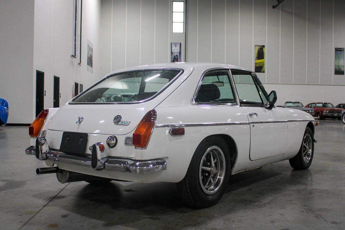 1974 MG MGB-GT - photo 5