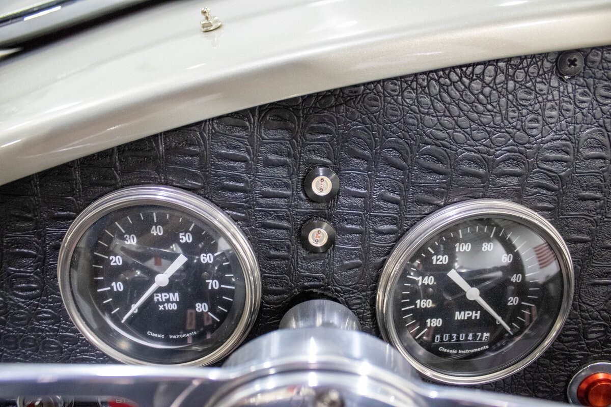 1965 Shelby Cobra Factory Five Replica - photo 11