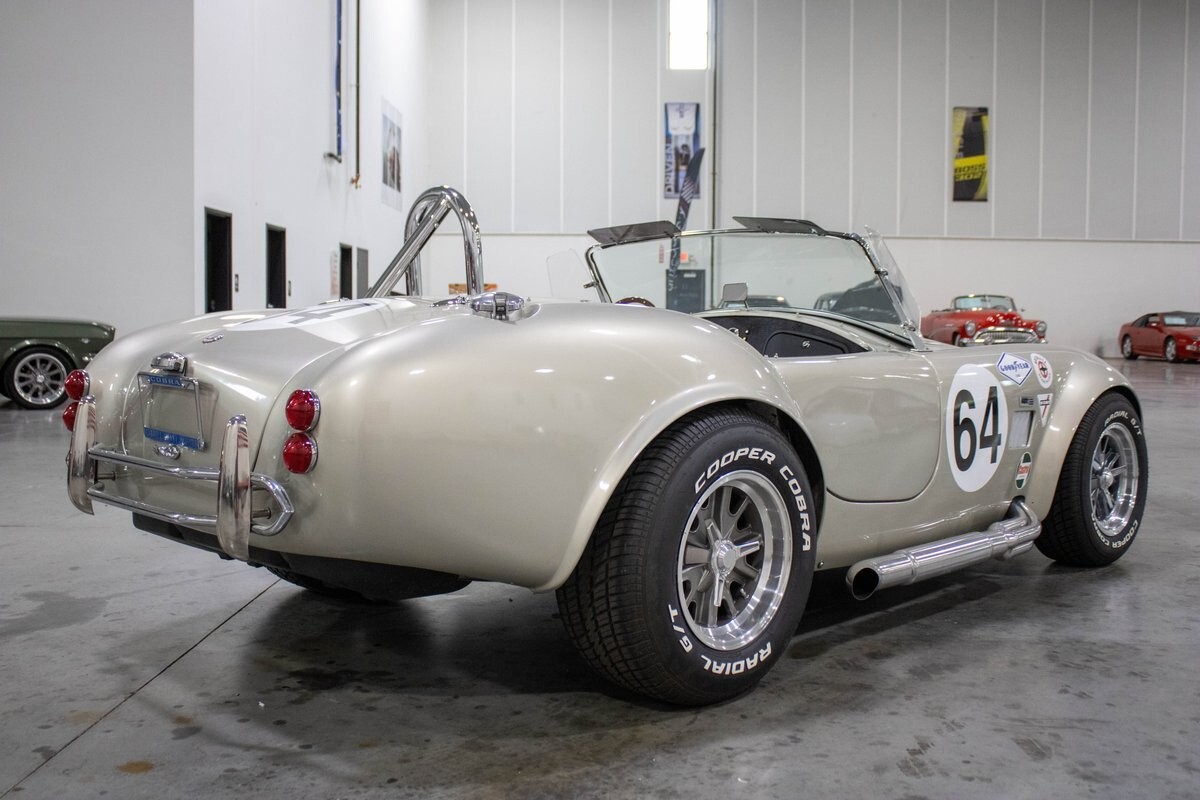 1965 Shelby Cobra Factory Five Replica - photo 6