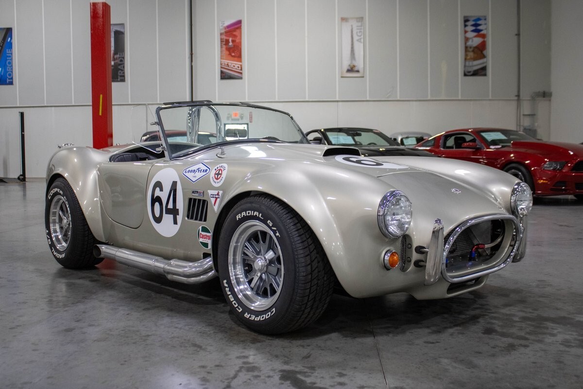 1965 Shelby Cobra Factory Five Replica - photo 8