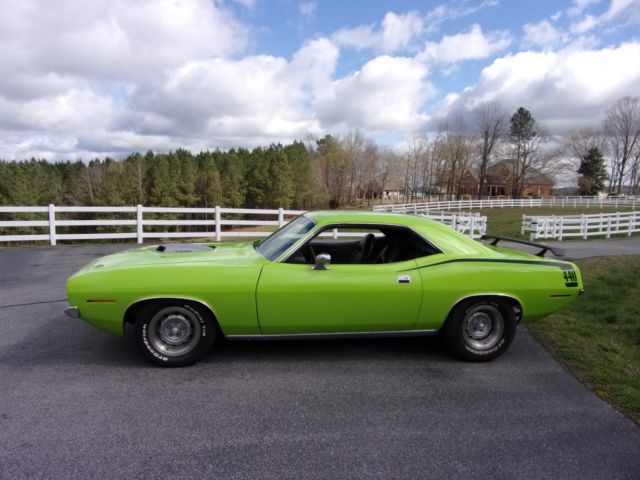 "CUDA" 440 SIX PACK 1970 Plymouth Cuda