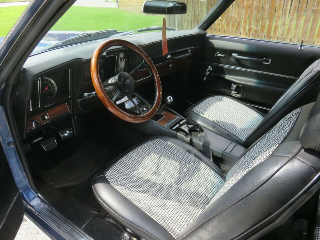1969 Chevrolet Camaro - photo 12