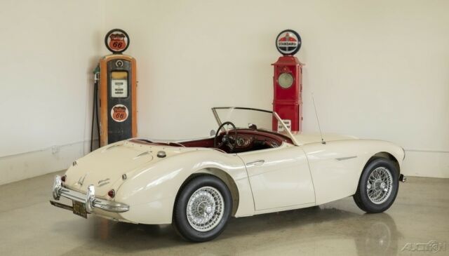 1961 Austin Healey 3000 Mark 1 BT7 Roadster - photo 5