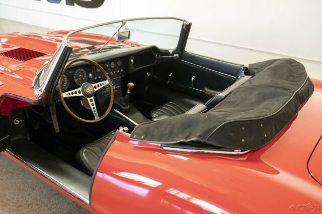 1966 Jaguar E-Type 4.2 liter Series 1 Roadster - photo 10