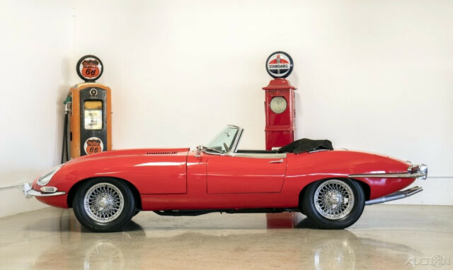 1966 Jaguar E-Type 4.2 liter Series 1 Roadster - photo 2