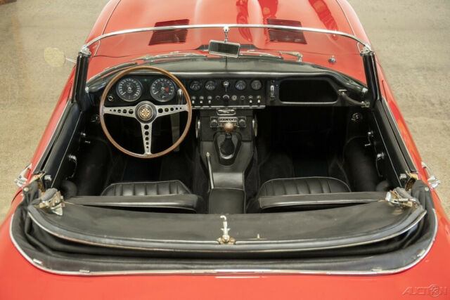1966 Jaguar E-Type 4.2 liter Series 1 Roadster - photo 9