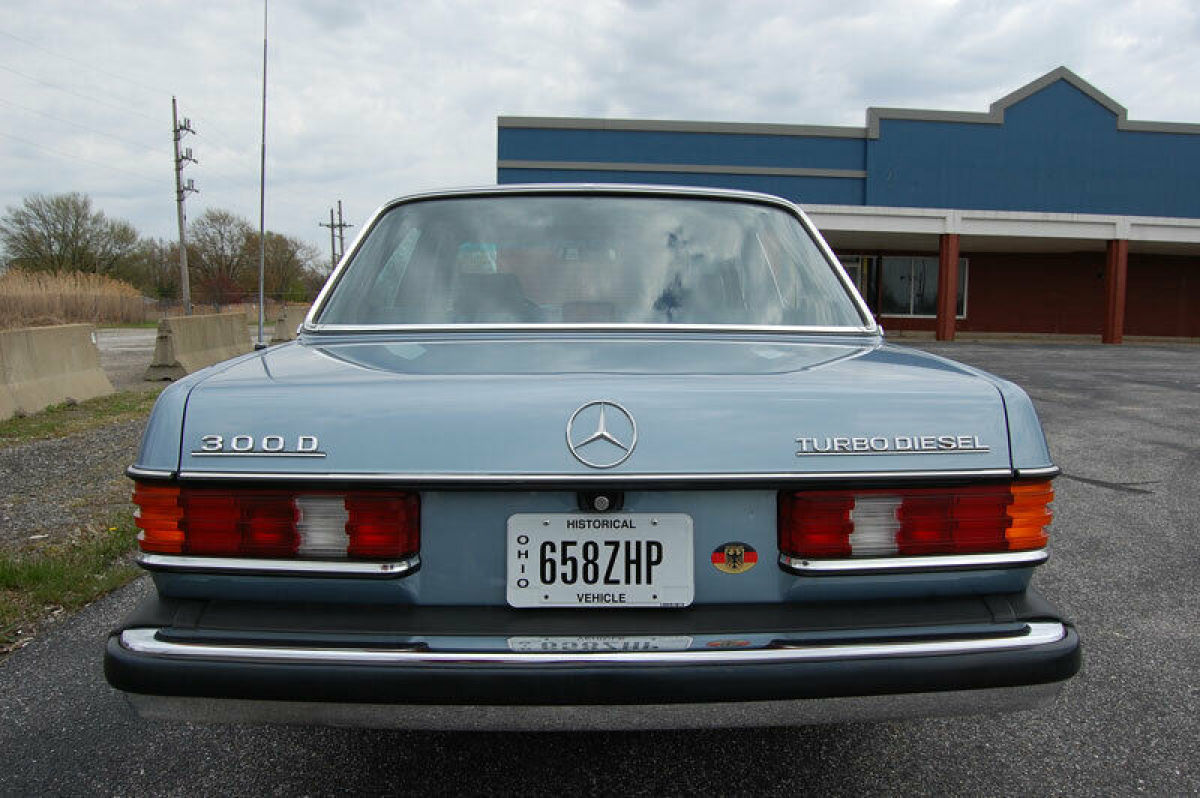 1985 Mercedes-Benz 300-Series - photo 10