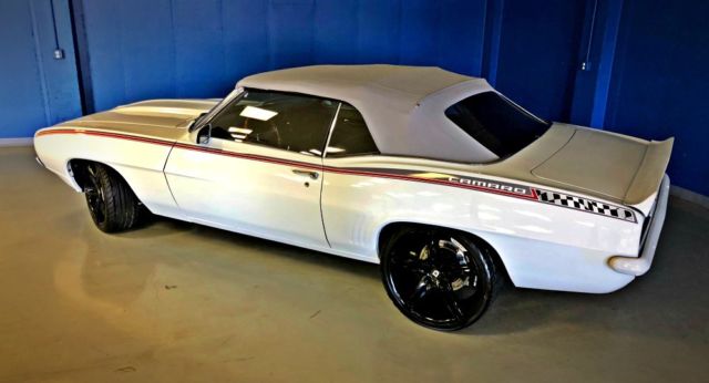 1969 Chevrolet Camaro - photo 11