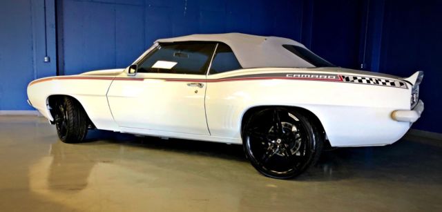 1969 Chevrolet Camaro - photo 12