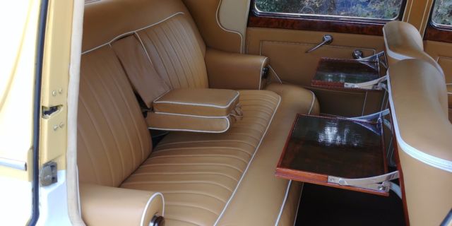 1955 Rolls-Royce Dawn - photo 12