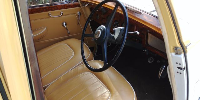 1955 Rolls-Royce Dawn - photo 13