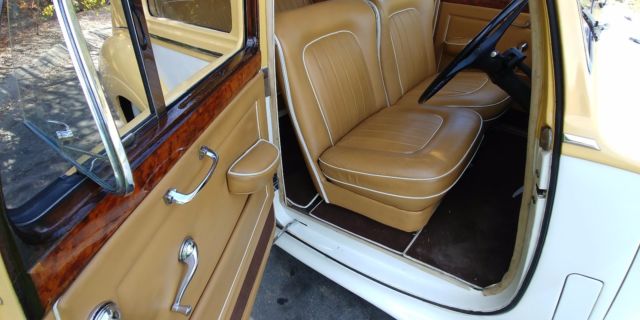 1955 Rolls-Royce Dawn - photo 9