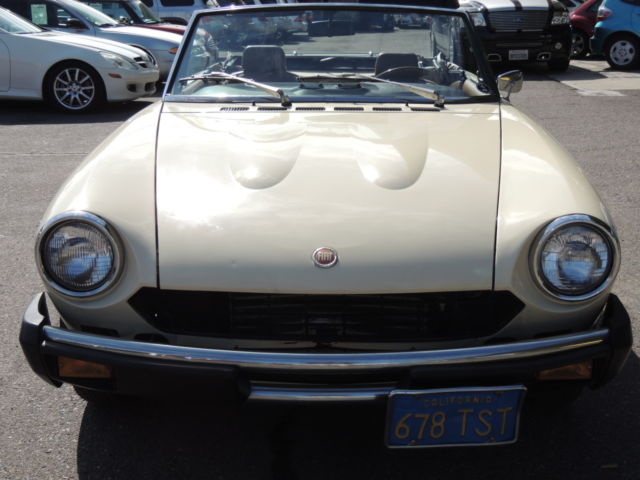 1978 Fiat 124 Spider Convertible - photo 2