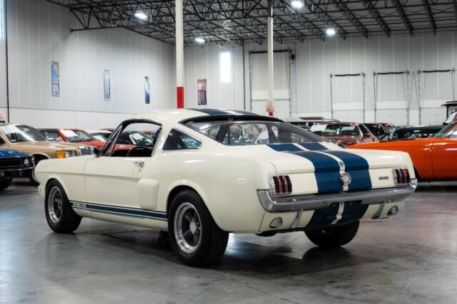 1966 Ford Mustang Shelby GT 350 - photo 3