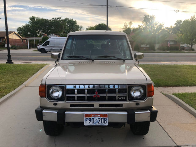 1991 Mitsubishi Montero LS - photo 9