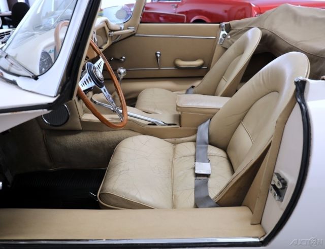 1964 Jaguar E-Type Roadster - photo 10
