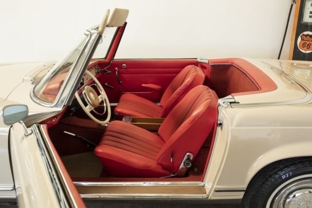 1966 Mercedes-Benz SL-Class 230SL Pagoda Roadster - photo 10