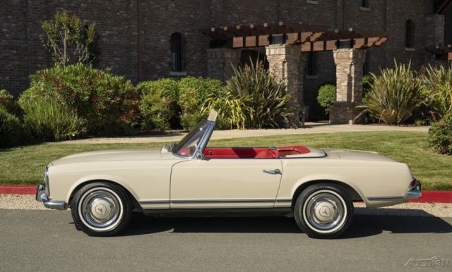 1966 Mercedes-Benz SL-Class 230SL Pagoda Roadster - photo 2