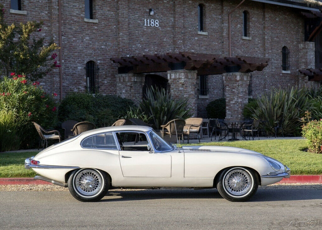 1966 Jaguar E-Type 4.2 liter Series 1 Coupe - photo 6