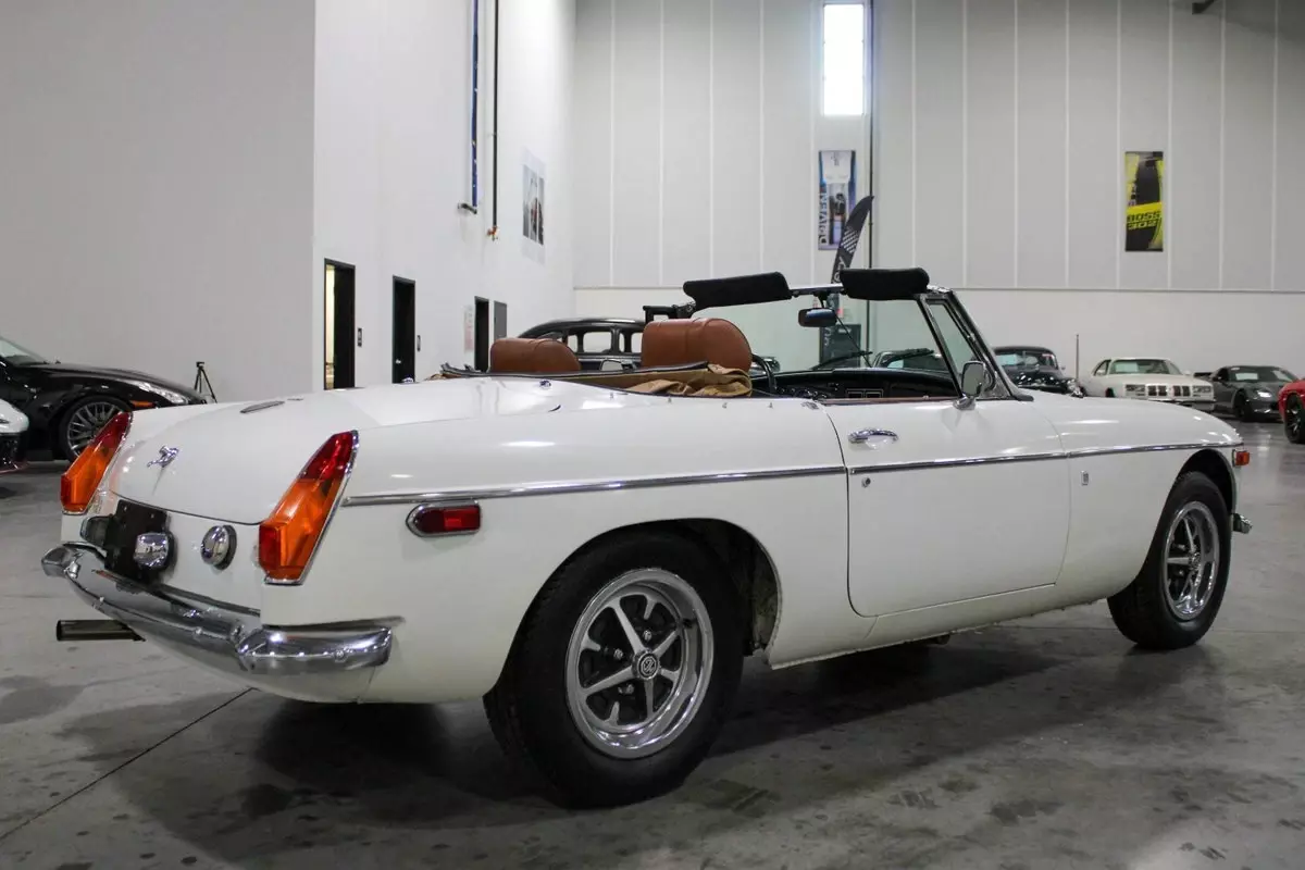 1974 MG MGB Convertible - photo 6