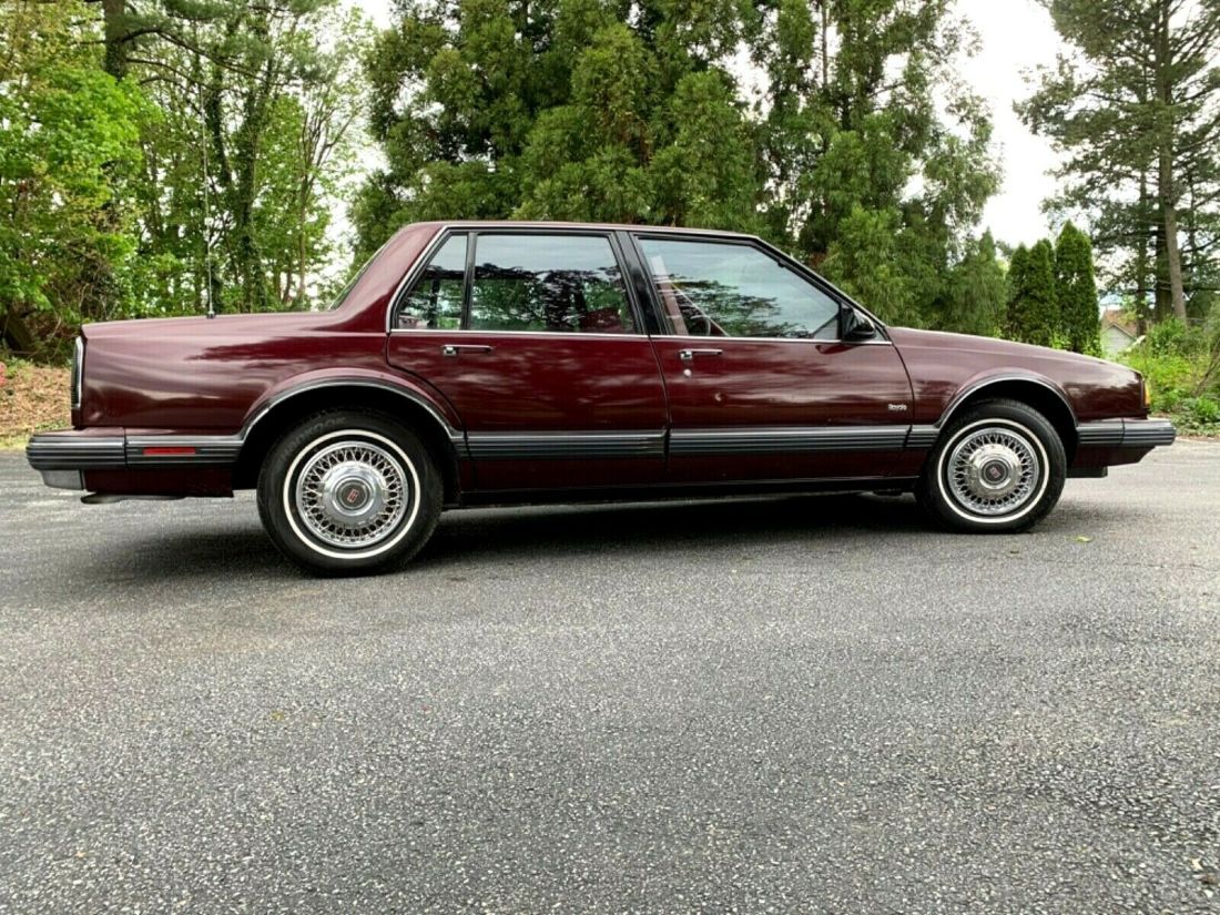 1990 Oldsmobile Eighty-Eight ROYALE - photo 6