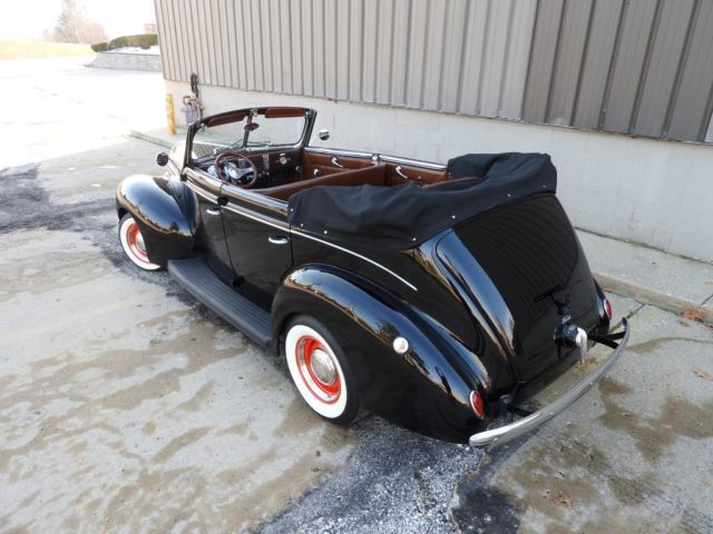 1939 Ford Deluxe - photo 5