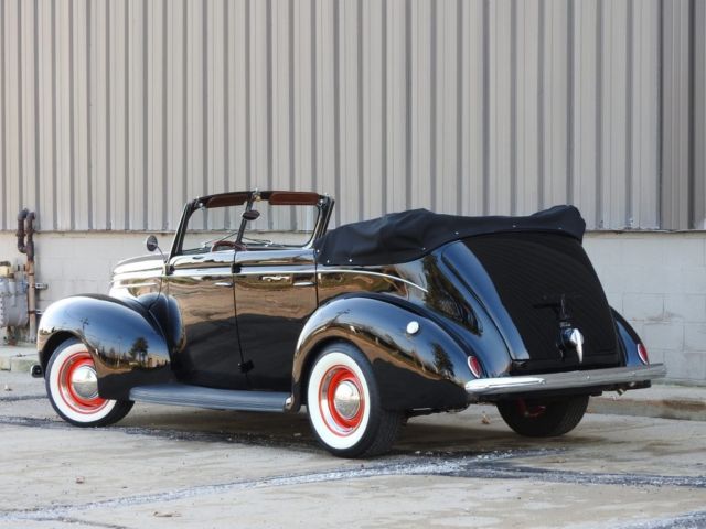 1939 Ford Deluxe - photo 6