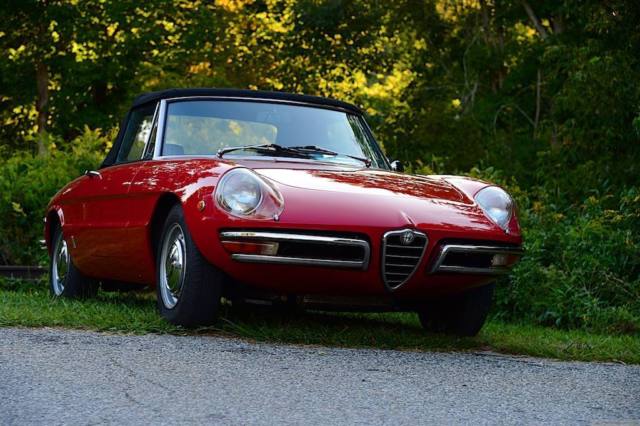 '69 Alfa Romeo Spider Veloce 1750 "Boat-Tail", Pininfarina designed, series 1 1969 Alfa Romeo Spider 2 door convertible
