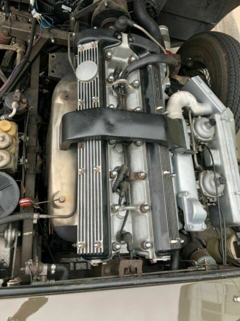 1970 Jaguar E-Type FHC - photo 12