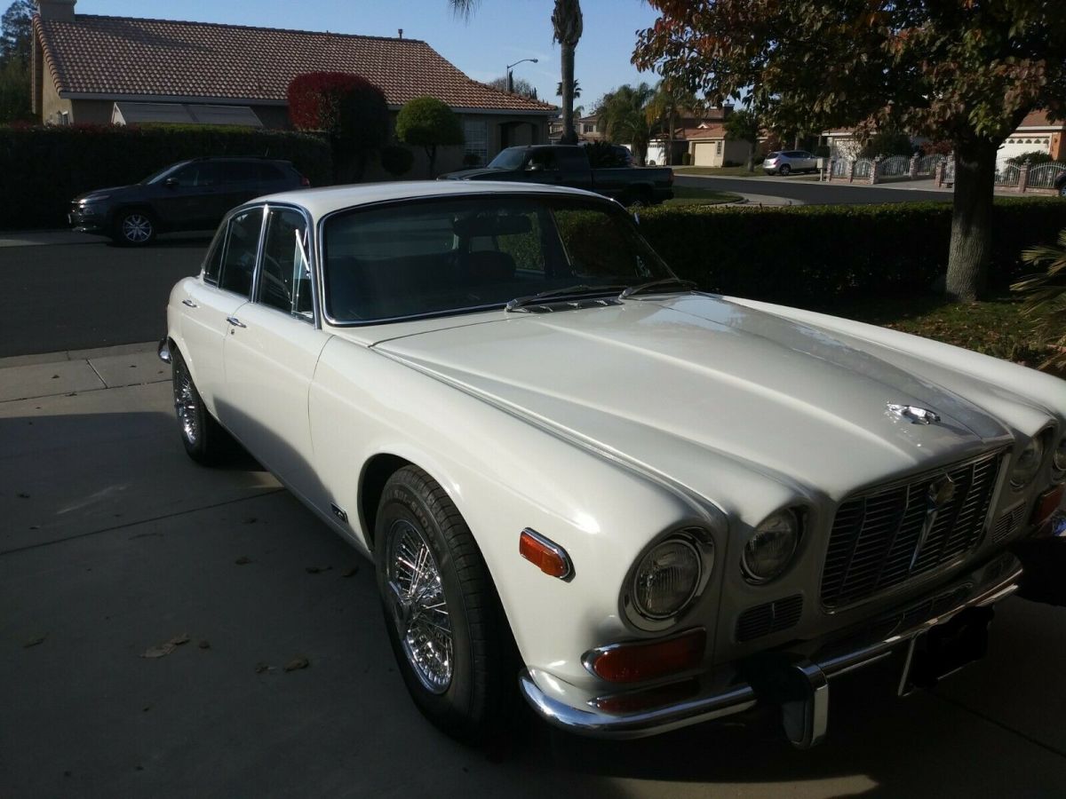 1973 Jaguar XJ6 - photo 2
