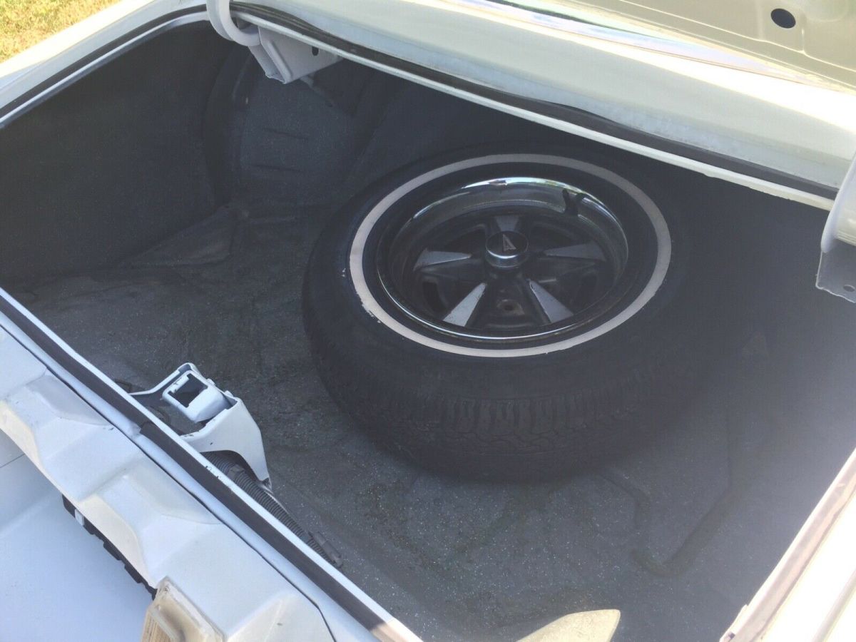 1976 Pontiac Le Mans - photo 10