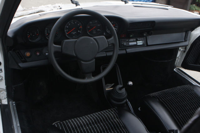 1977 Porsche 911 - photo 11