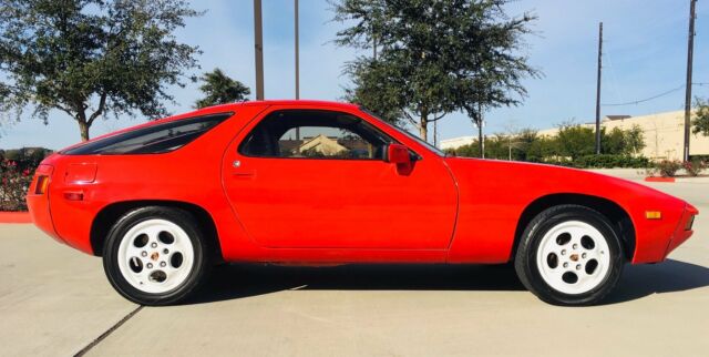 '78 - First model year, 5 Speed Manual, Pasha, India Red, Euro.. an awesome 928! 1978 Porsche 928