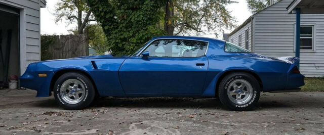 1981 Chevrolet Camaro Z28 - photo 2