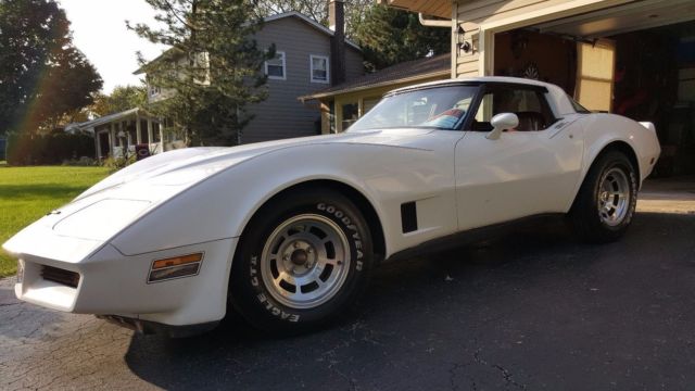 1981 Chevrolet Corvette - photo 2