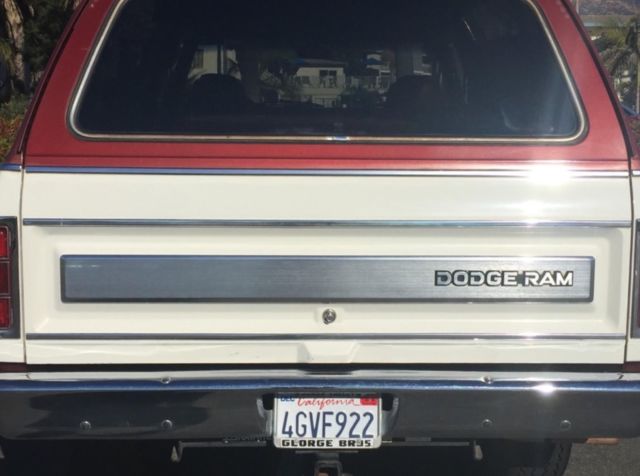 1985 Dodge Ramcharger Prospector - photo 2