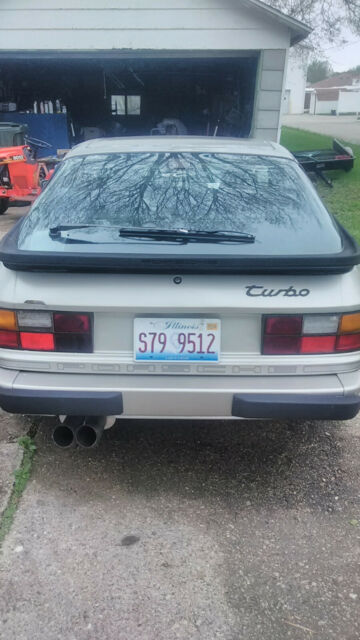 1987 Porsche 944 hatch-back coupe - photo 6