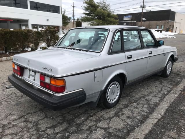 1989 Volvo 240 - photo 3