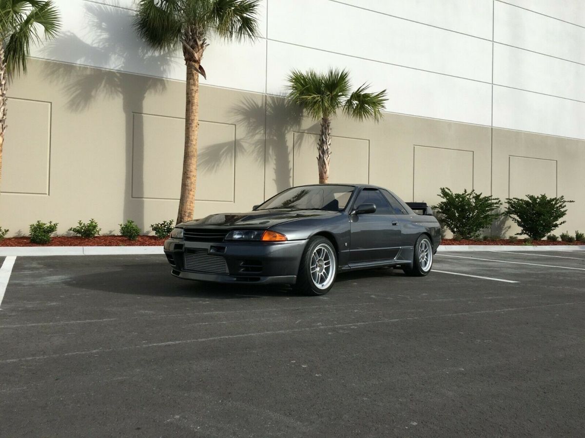 1990 Nissan GT-R - photo 2