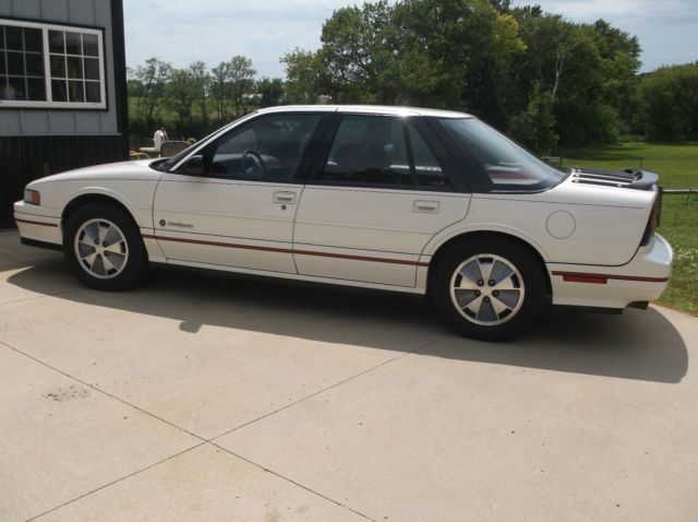 1991 Oldsmobile Cutlass Garnet Red Trim - photo 5