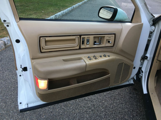 1992 Buick Roadmaster Collectors Edition - photo 10