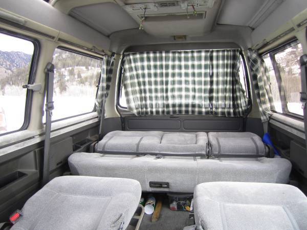 1992 Mitsubishi Mitsubishi Delica Starwagon - photo 11